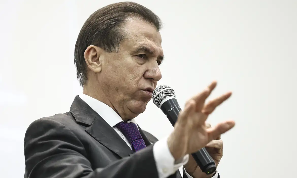 Governo pode enviar projeto com urgência se escala 6×1 não avançar